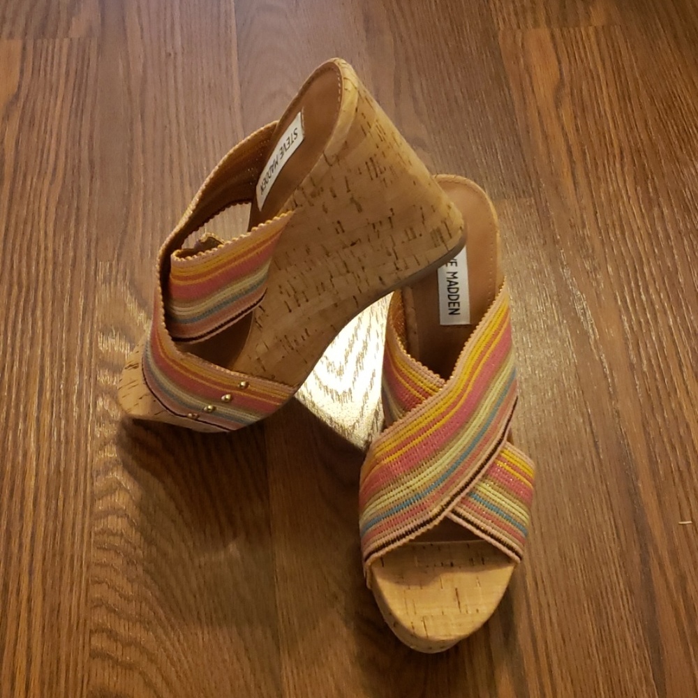 Steve Madden multicolor wedge...only worn one time